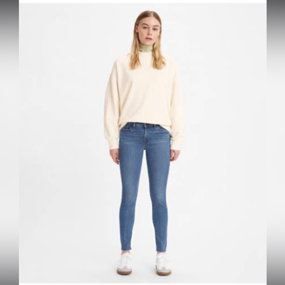 Levi’s 711 skinny jeans- Sz. 28